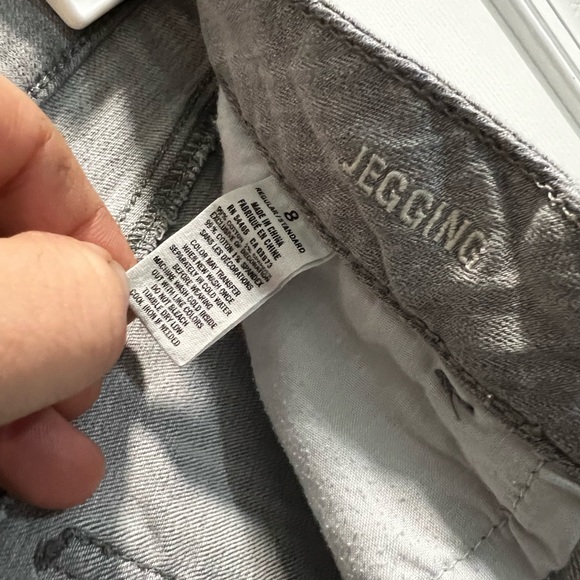 American Eagle Outfitters Jeggings Super Stretch Size 8 Gray Wash Color - Picture 3 of 6